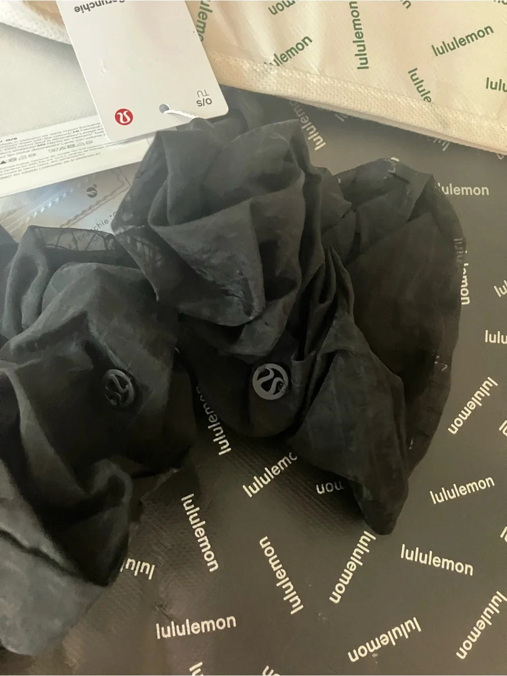 BUNDLE: NWT LULULEMON UPLIFTING SCRUNCHIE *OVERSIZED